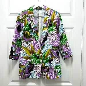 NYCC Floral print blazer.